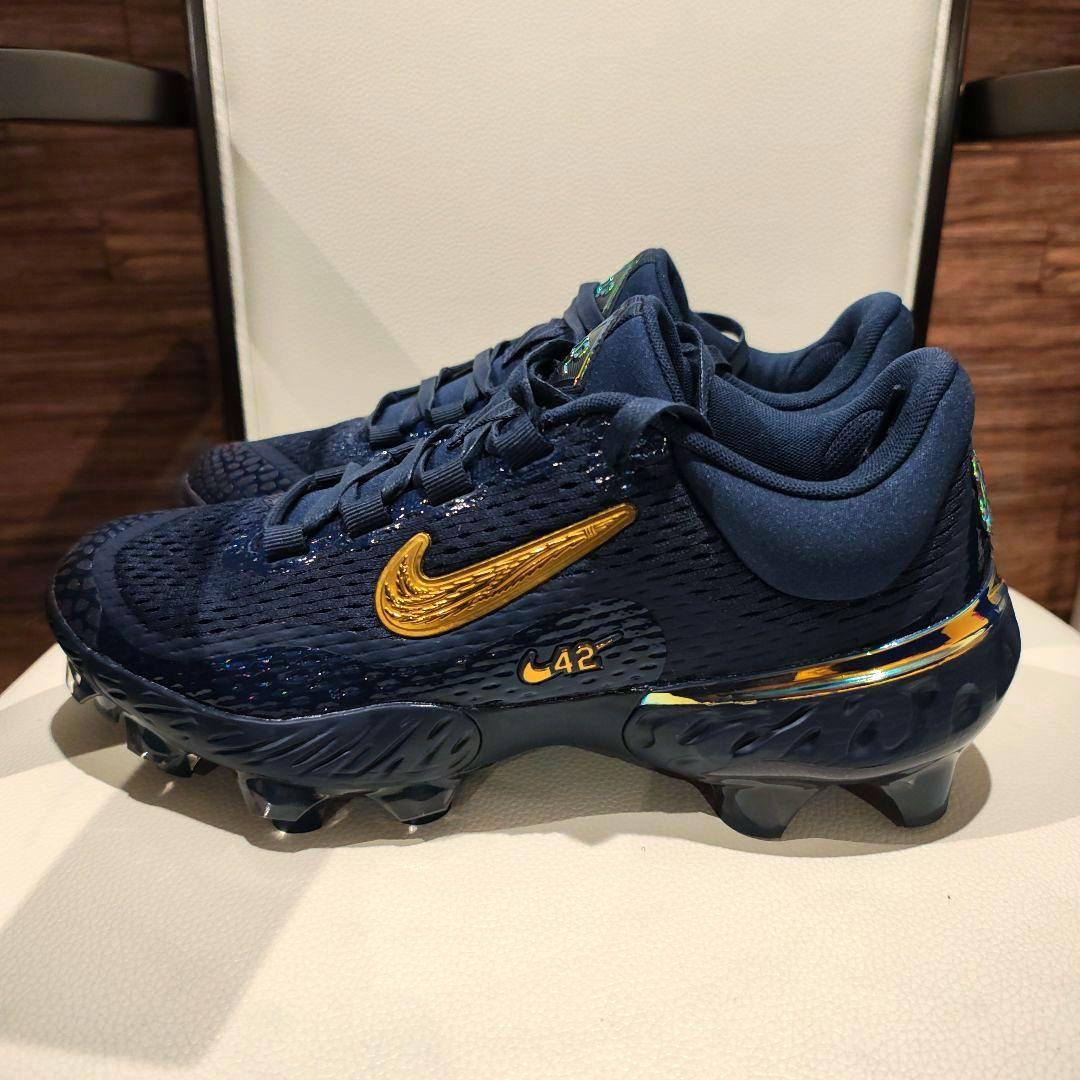 NIKE　野球　スパイク　ジャッキーロビンソン