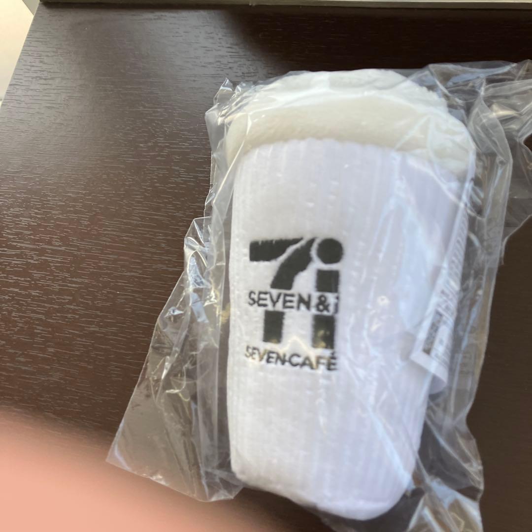 SEVEN CAFE カップ型マスコット ホワイト
