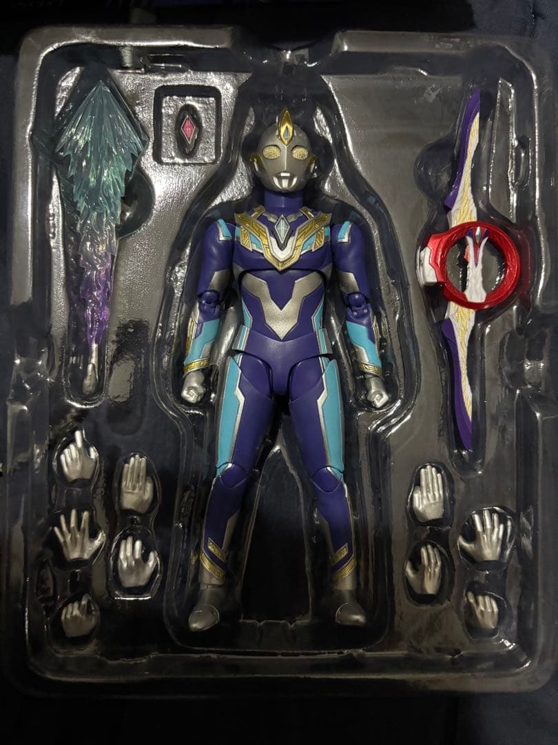 【ジャンク】S.H.Figuartsウルトラマントリガー 全タイプセット