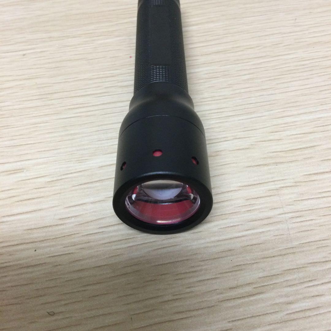 LED LENSER　充電式LEDライト　P5R500897　【箱付き美品】