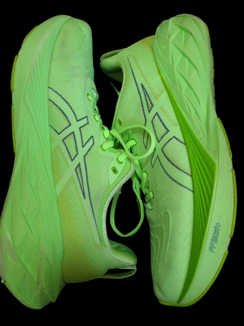 ASICS ノヴァブラスト4 蛍光グリーン 28㎝ アシックス