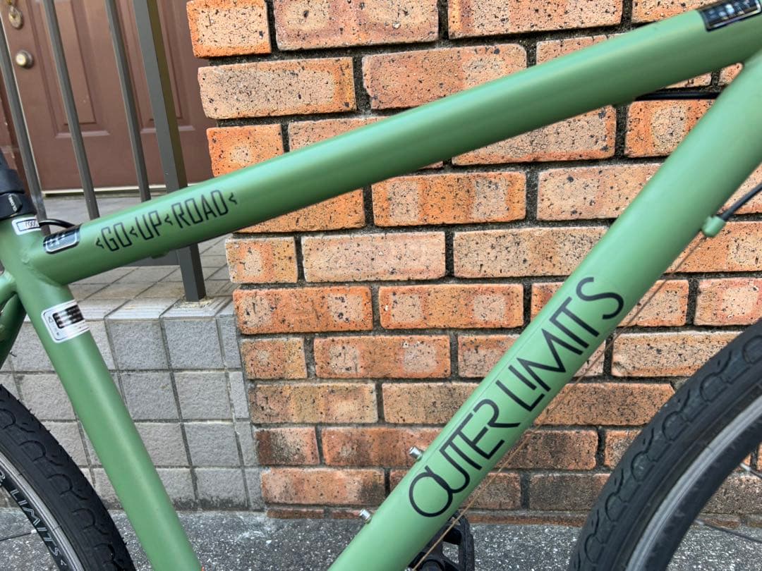 兵庫県神戸市より！アウターリミッツ自転車　クロスバイクです。