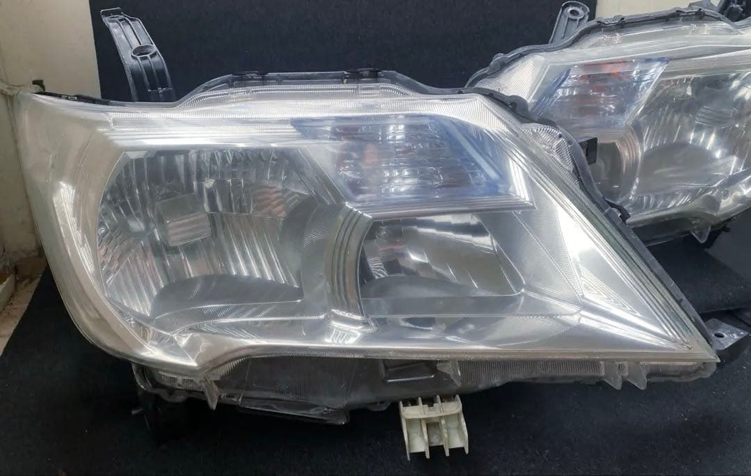 日産 セレナ C26 前期 HIDヘッドライト 左右セット コーティング済