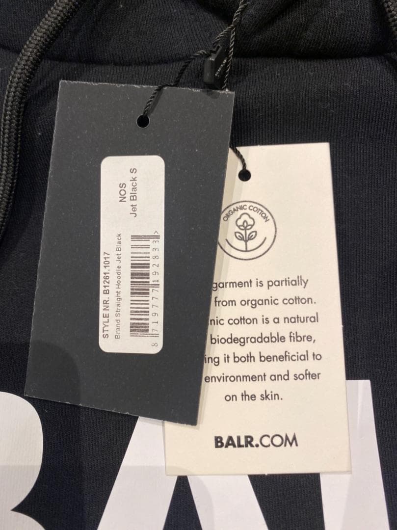 BALR.パーカー黒ｓサイズ　B1261.1017