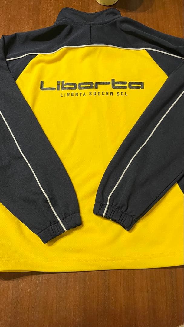【美品】リベルタジャージ145上下セット