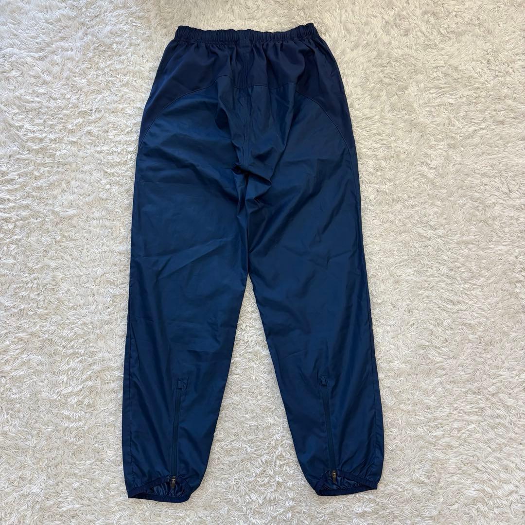 極美品　ATHLETA ピステ・ウィンドブレーカー Sサイズ　上下　フード付き