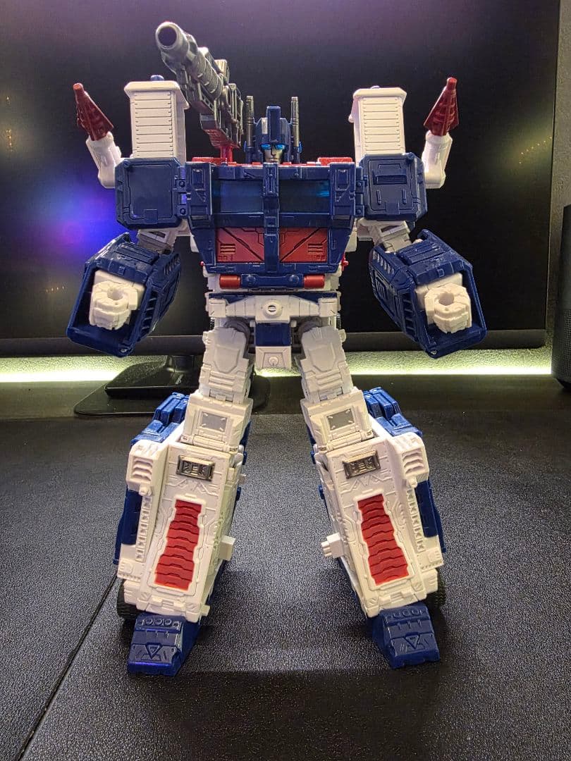 トランスフォーマー キングダム ウルトラマグナス KD-11 DK-14