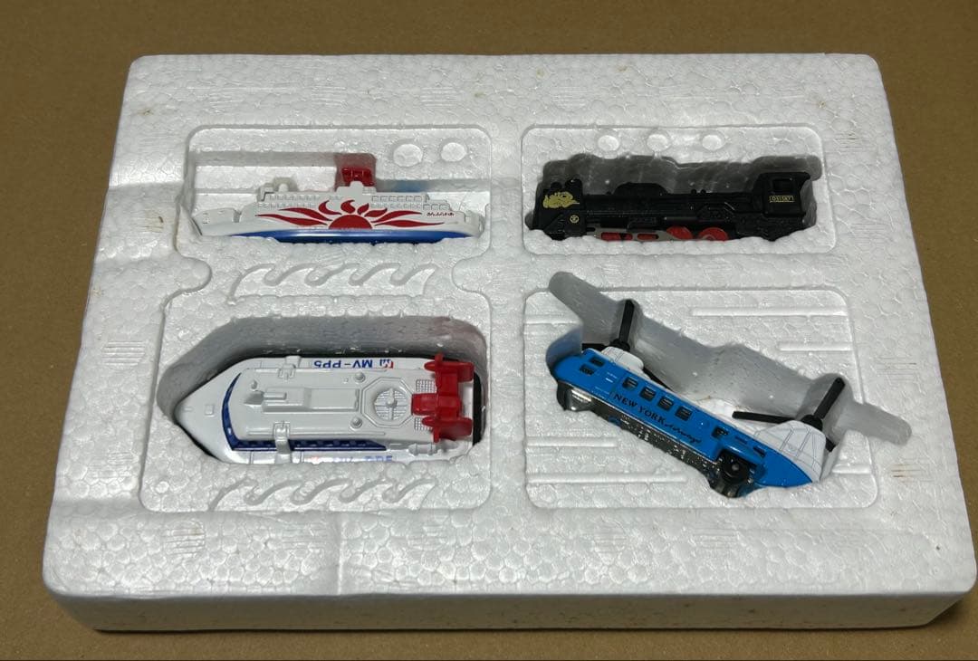 日本製 トミカ ギフトセット 特殊乗物セット