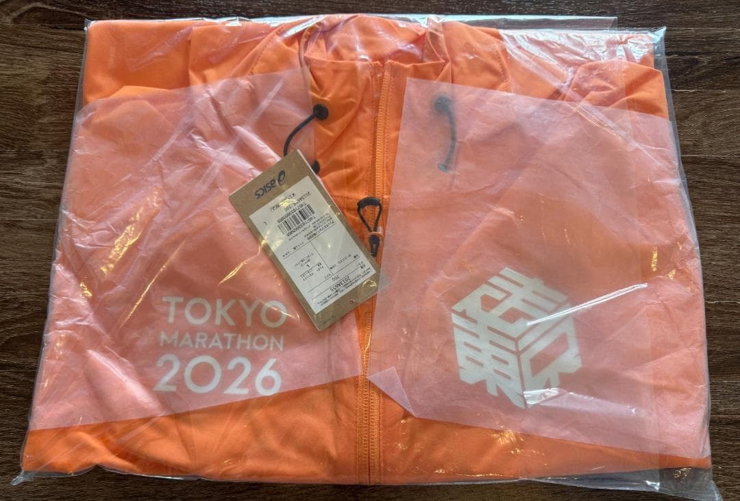 ASICS 東京マラソン 2026 ウィンドブレーカー オレンジ XS
