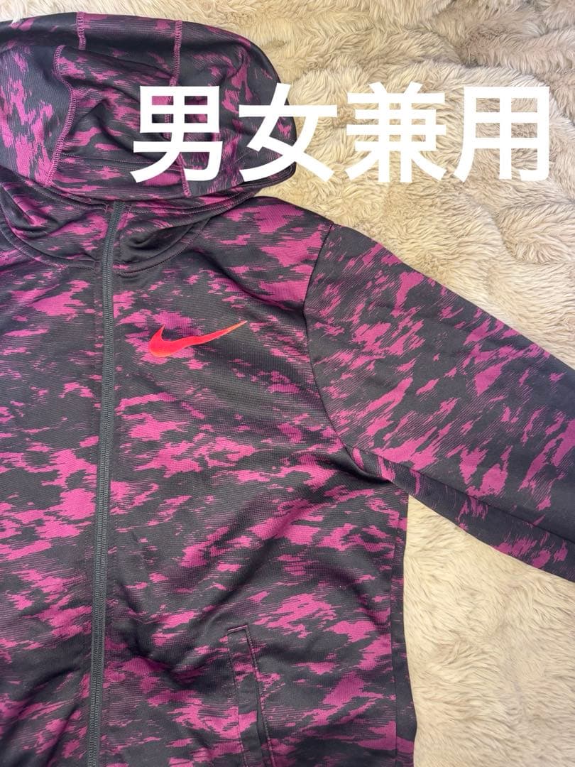 【Nike】極美品・超お得‼️フード付き ウェア アウター 洋服 ナイキ 古着