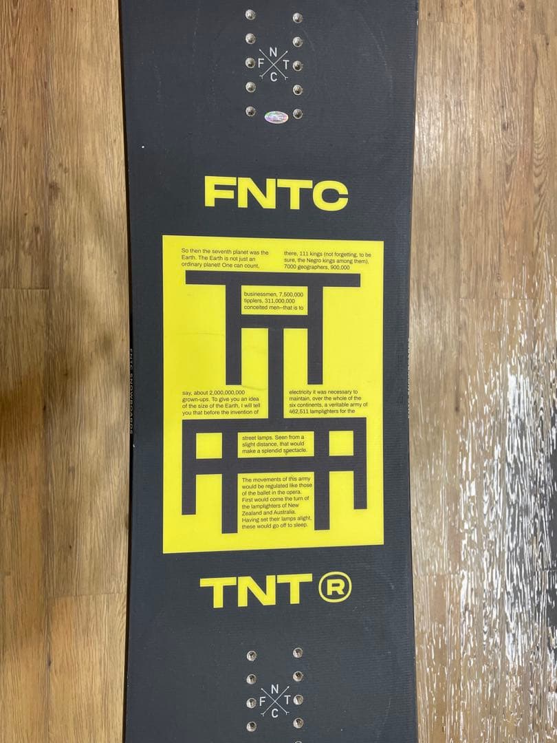 FNCT TNT Rスノーボード　22-23