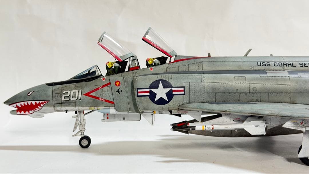 タミヤ1/48 マクダネル・ダグラス F-4B ファントムII 完成品