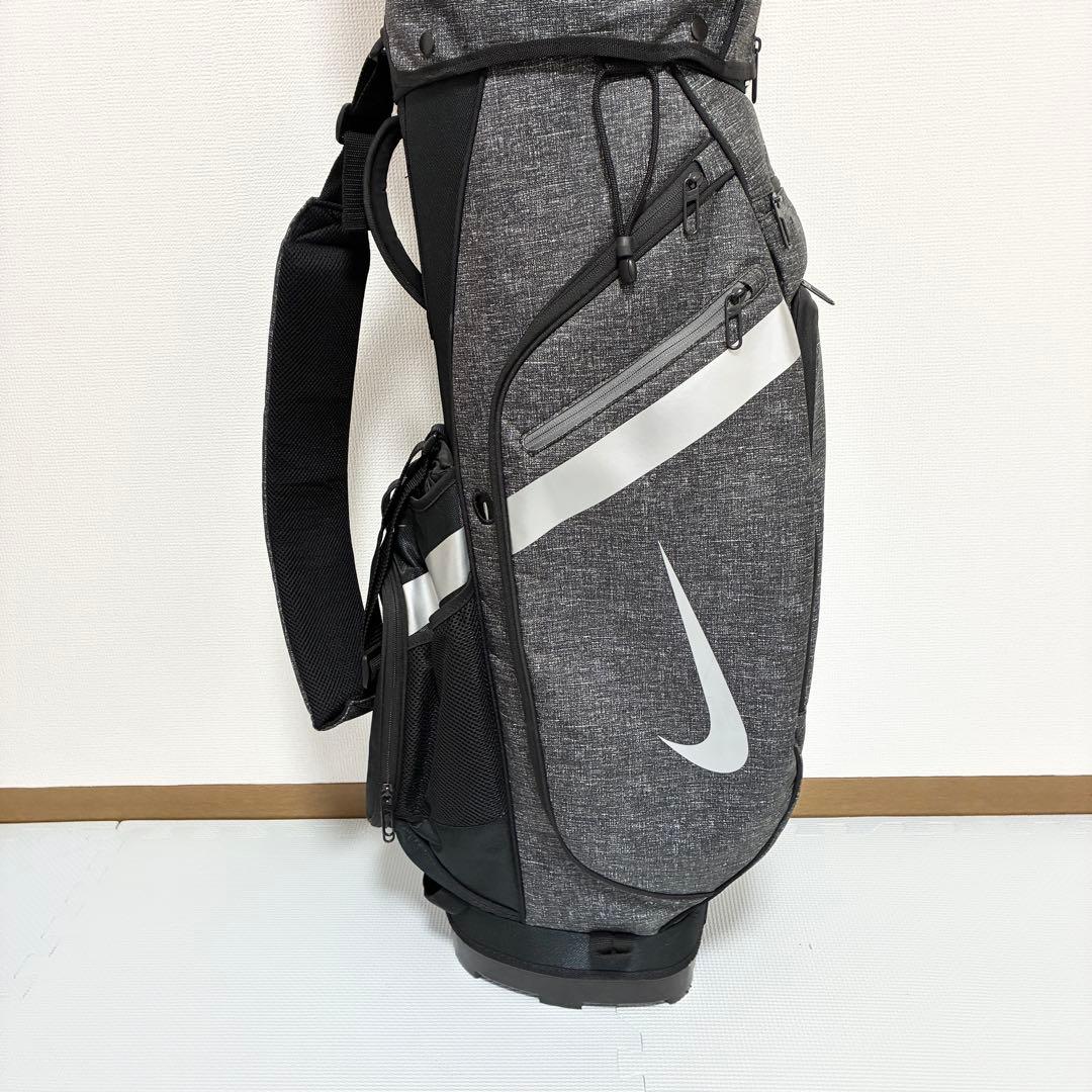 【未使用に近い・極美品】NIKE スタンド式　キャディバッグ　ゴルフ　ナイキ