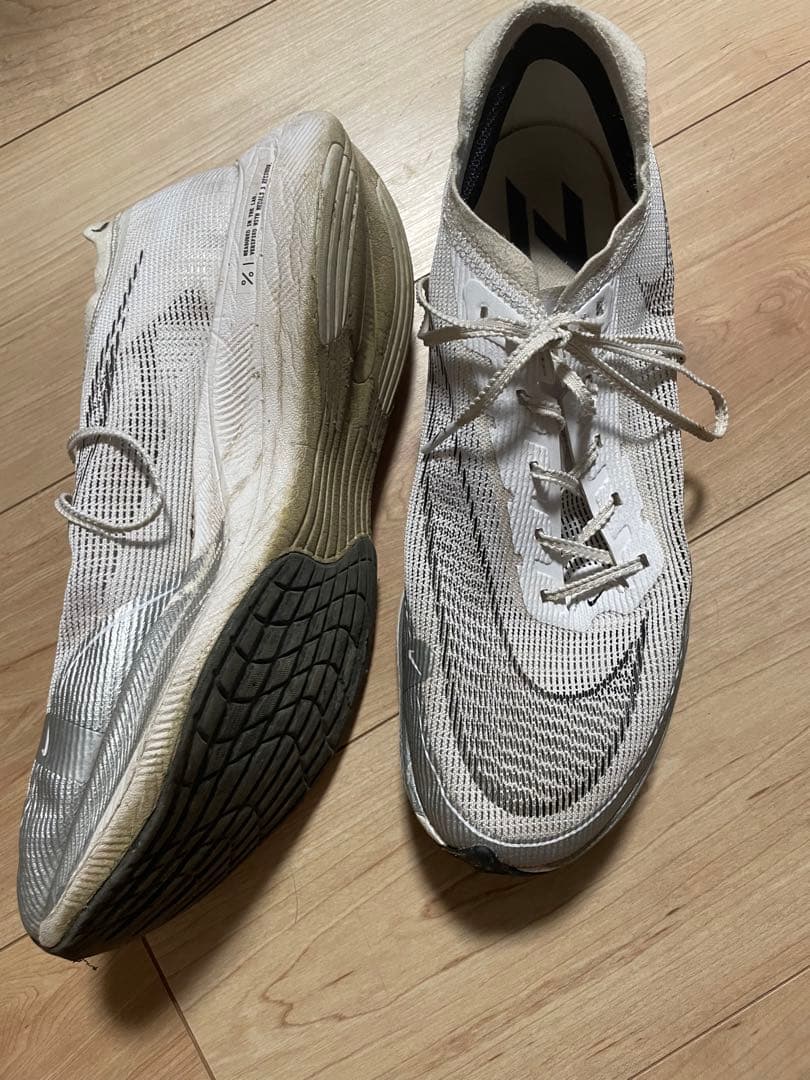 NIKE ベイパーフライ2