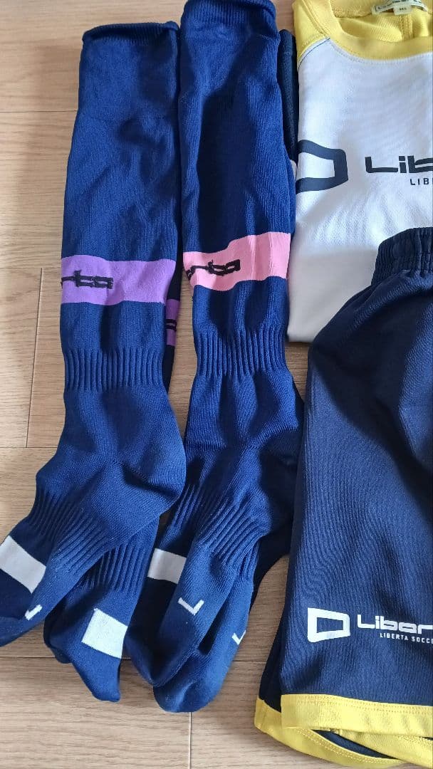リベルタ　ユニフォームセット