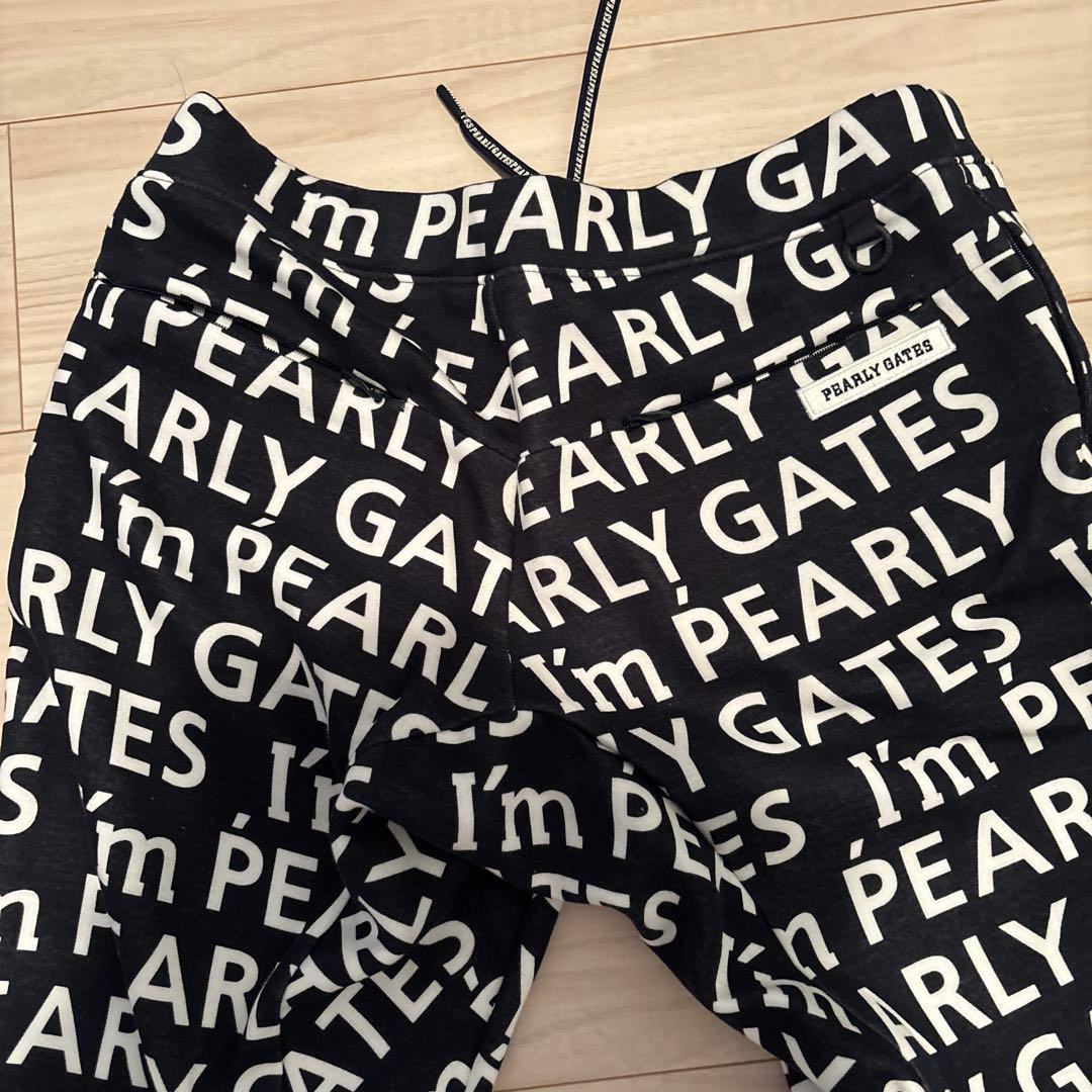 PEARLY GATES 総ロゴ、ジャックバニー　コミック風ショートパンツ