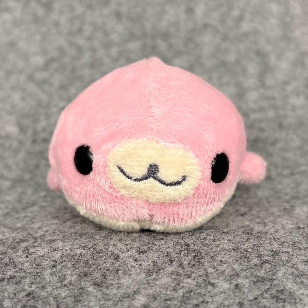 まめゴマ くぷ〜っとぬいぐるみ　さくらゴマ