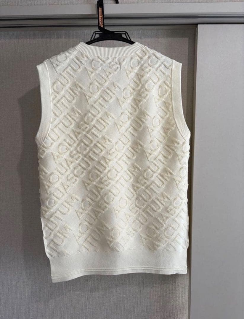 【新品】アクアスキュータム（Aquascutum）AQロゴパイルJQニットベスト