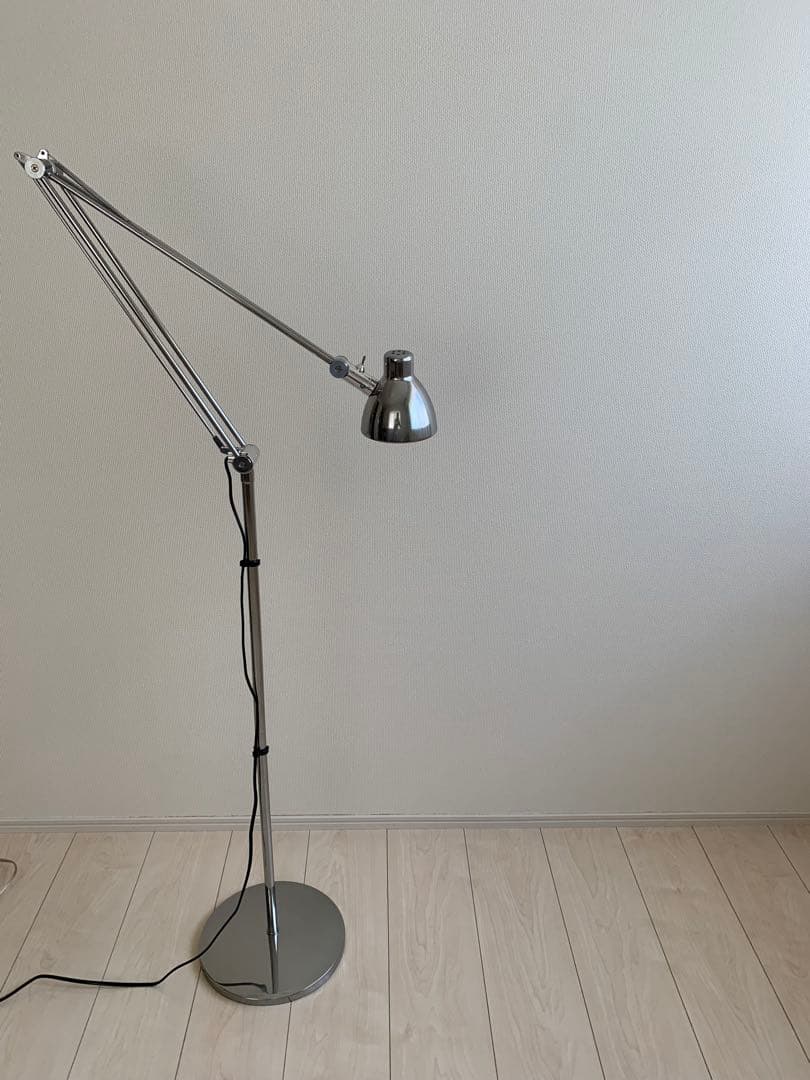 IKEA Antifoni アンティフォニーフロアスタンド