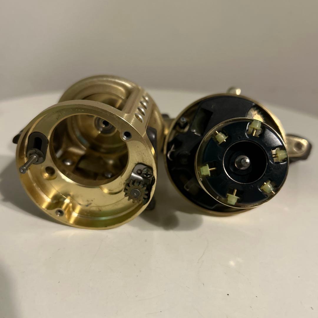 オ*ニ様 SHIMANO シマノCALCUTTA カルカッタ50XT 右ハンドル