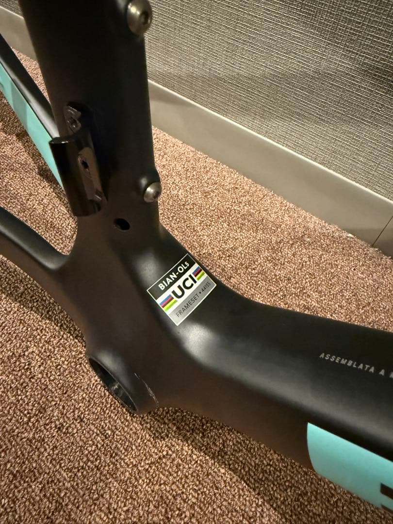 Bianchi Oltre Pro 2024ロードバイク フレームセット