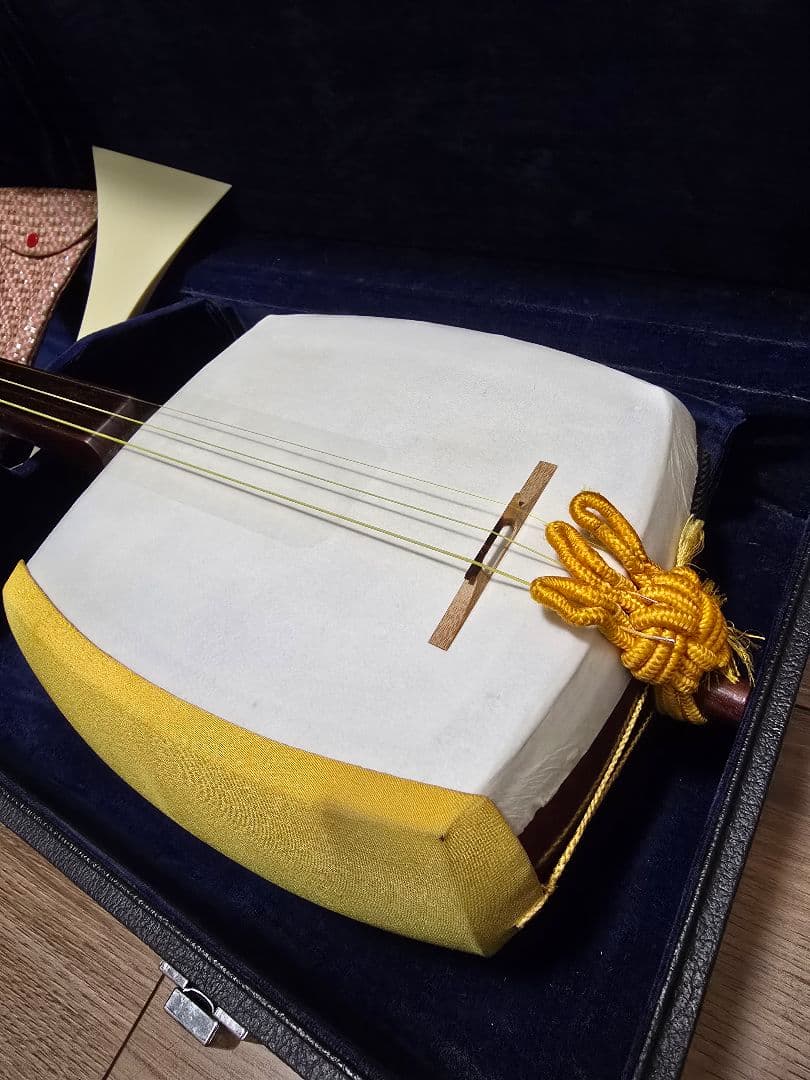 メンテナンス品　津軽三味線練習仕様　紅木の中棹三味線セット　正寸です