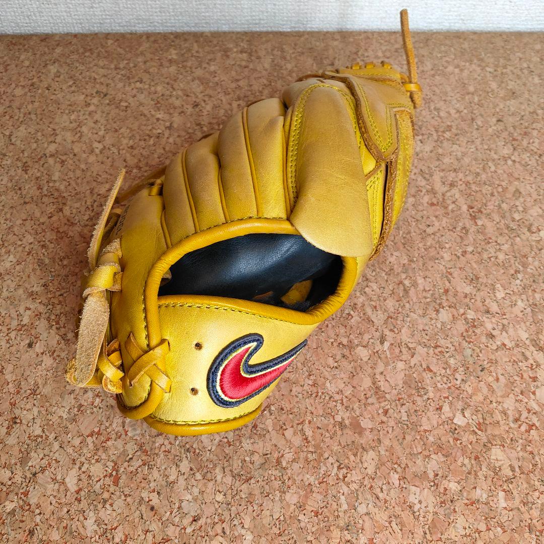 Nike 松坂モデル 軟式グローブ イエロー