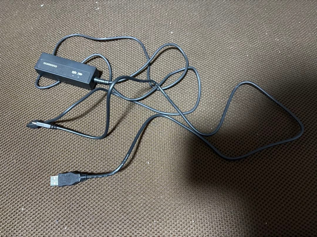 シマノ di2 充電器 SM-BCR2