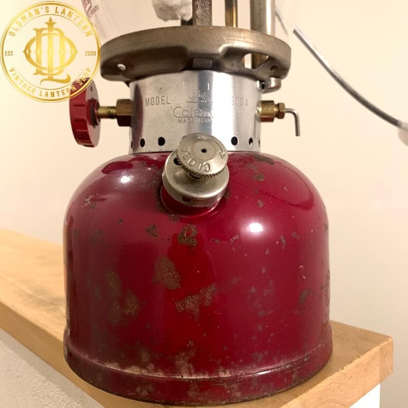 【バーガンディ】Coleman コールマン 200A 1962年3月
