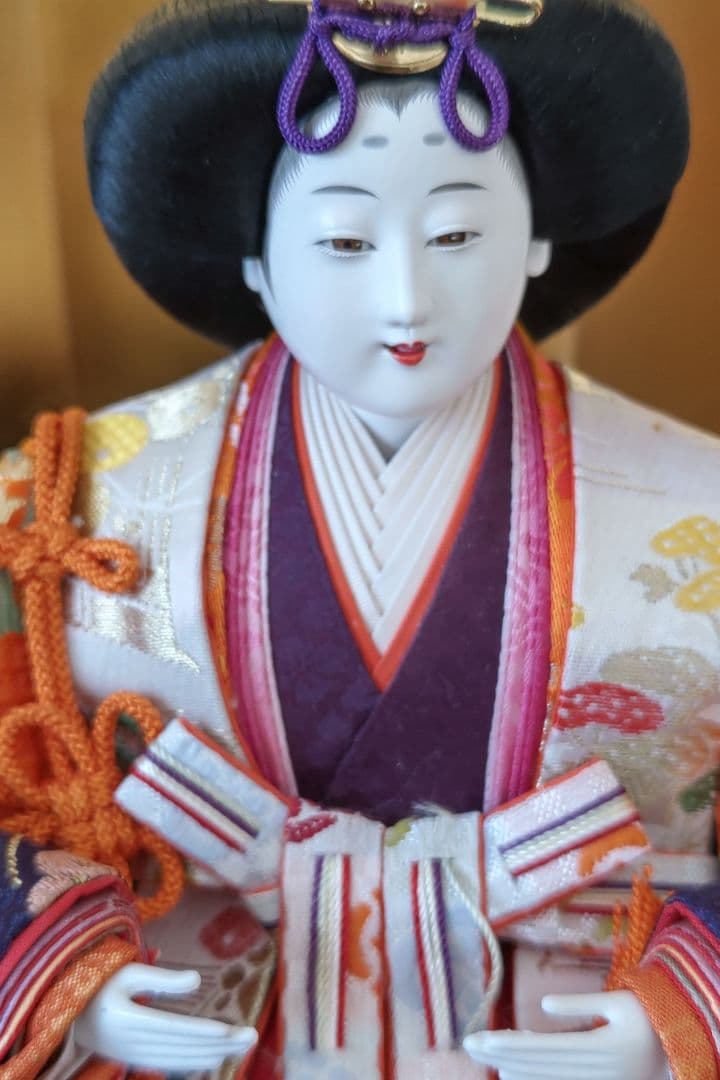7段飾りお雛様セットのお内裏さま、台座、屏風のみの出品デッドストック品