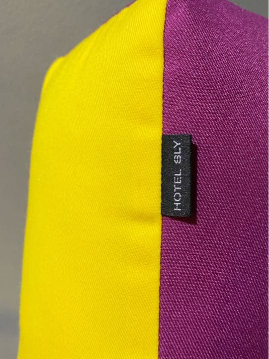 新品 HOTEL SLY アルファベット クッション 枕 立体文字 生地 美品