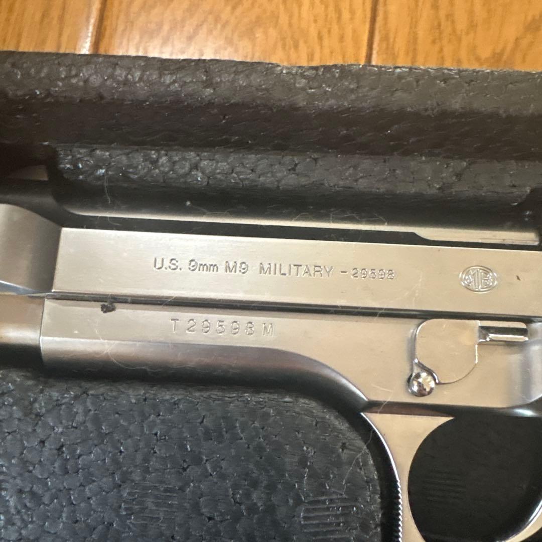 M92F クロームステンレス モデルガン