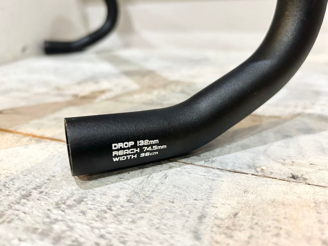 ◆スペシャライズド【ドロップハンドル】重量270g◆定価28万円のカーボンロード