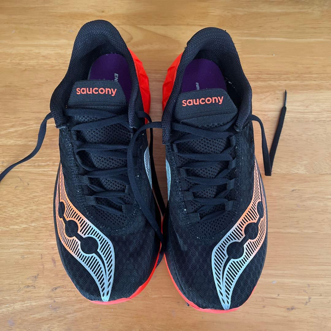 Saucony Endorphin プロ4ランニングシューズ