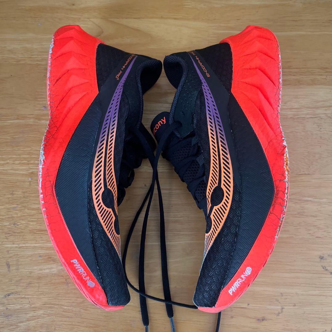 Saucony Endorphin プロ4ランニングシューズ