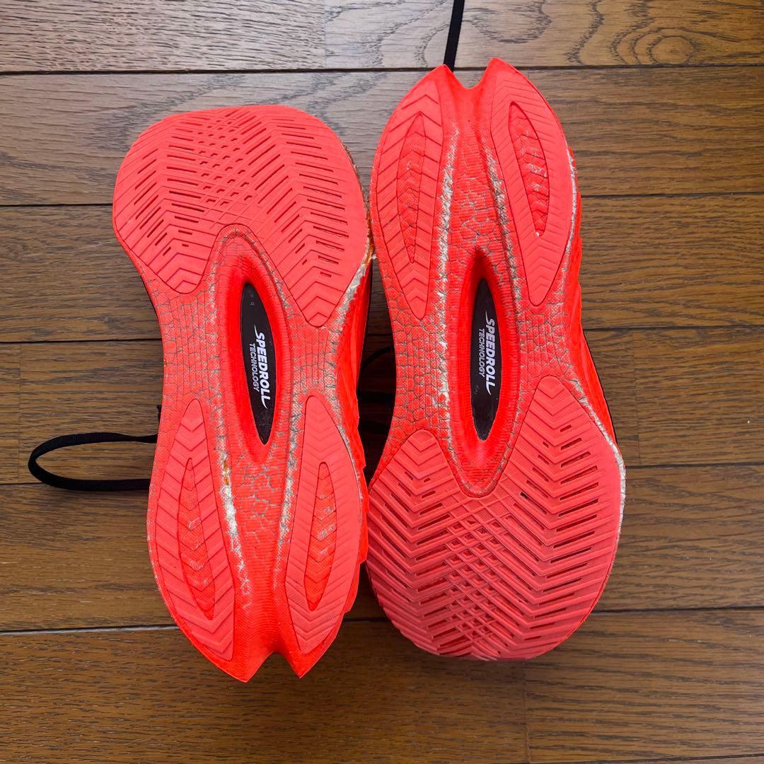 Saucony Endorphin プロ4ランニングシューズ