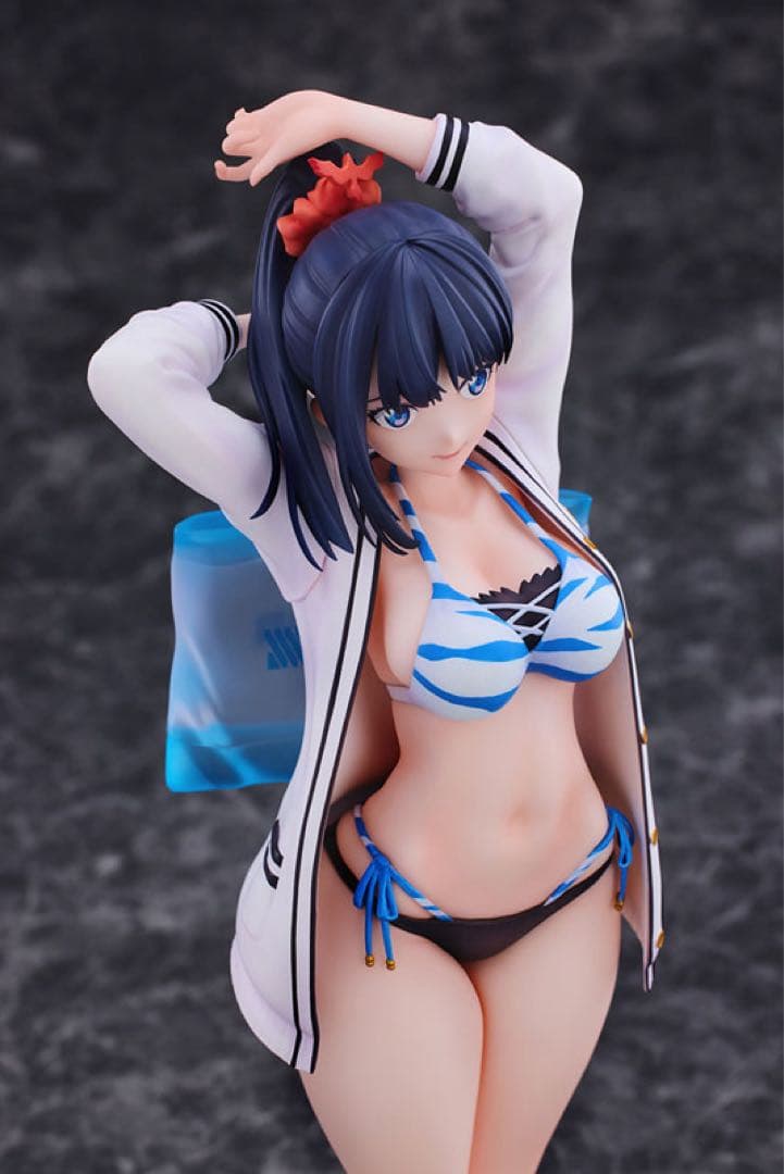 SSSS.GRIDMAN 宝多六花 新条アカネ1/7 スケールフィギュア