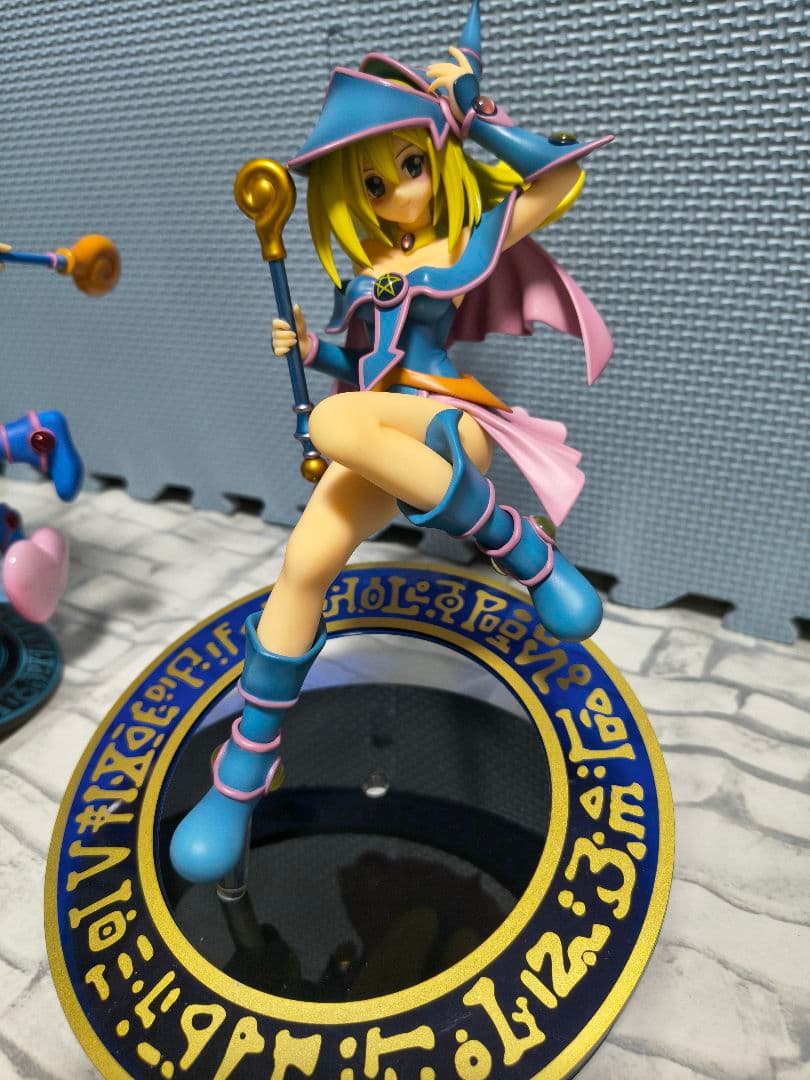 しばまふ様中古ブラックマジシャンガールフィギュアセット
