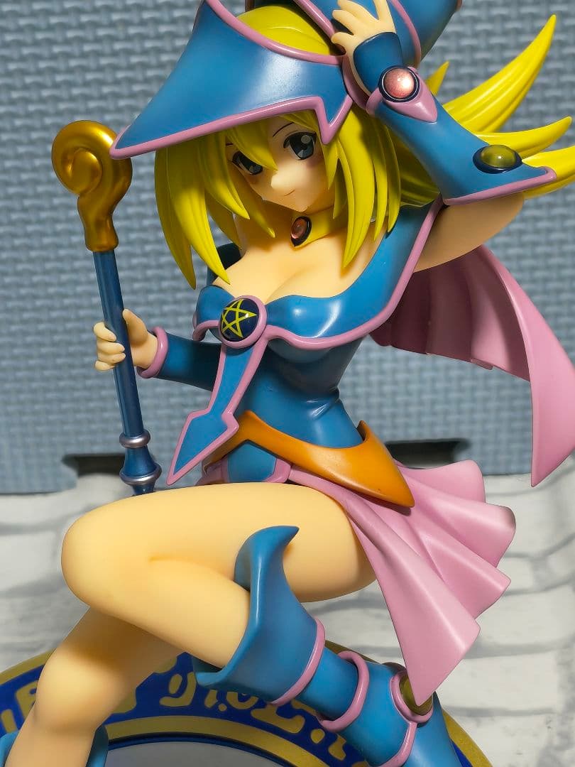 しばまふ様中古ブラックマジシャンガールフィギュアセット