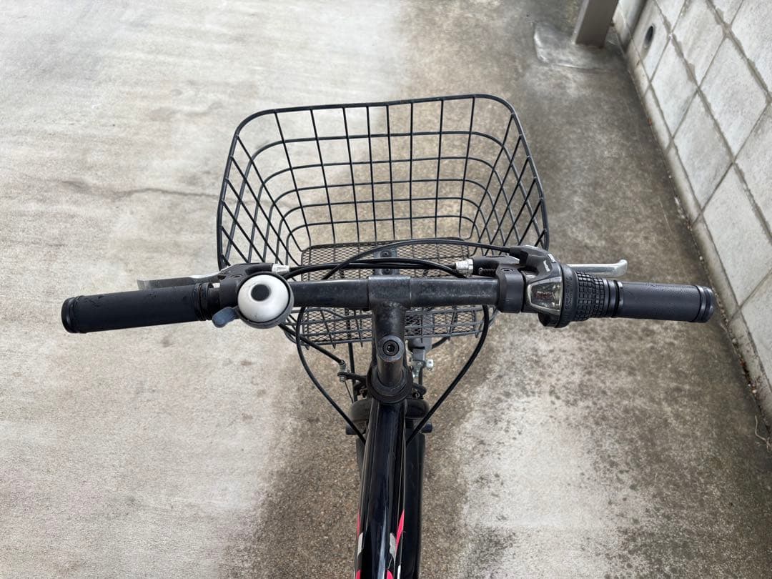 引取り限定　キッズサイクル ブラック バスケット付き　24インチ