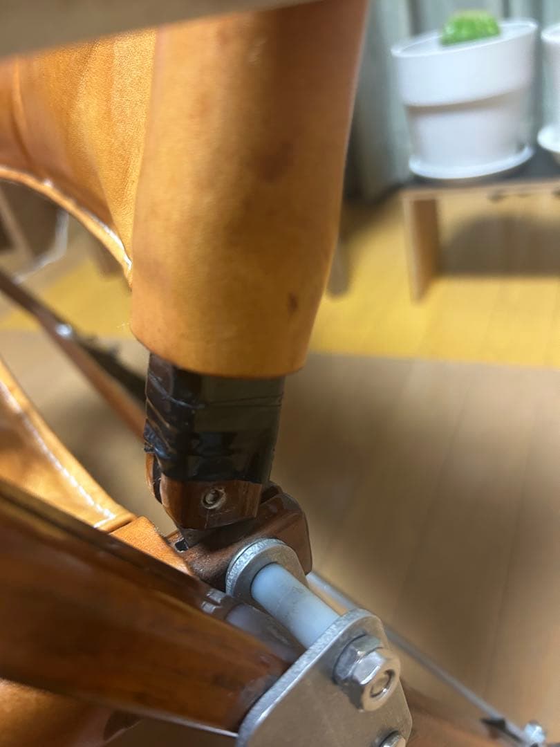 【訳あり】カーミットチェア　ウォールナットワイド　ピノワークス　ノビタ　ヒジワル