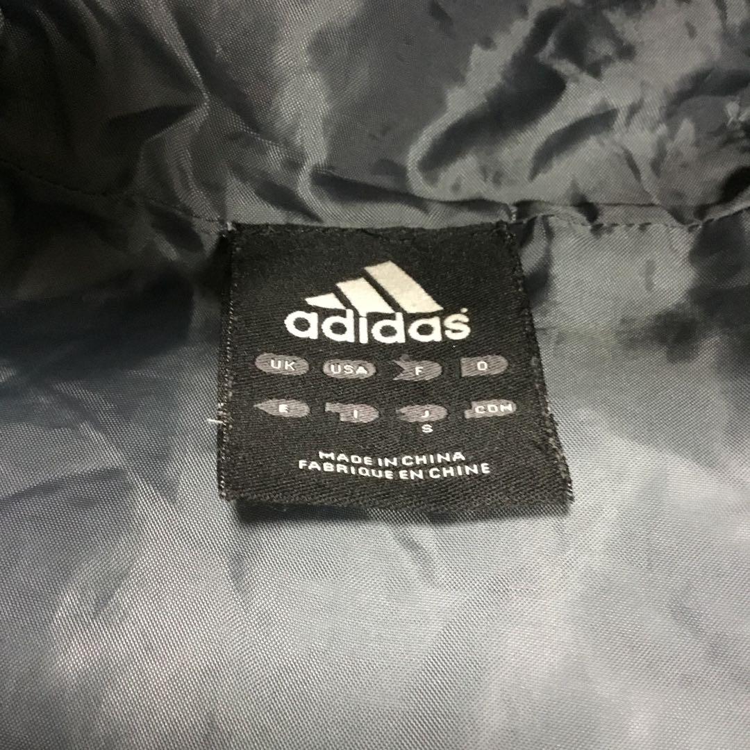 adidas ネイビー フード付きベンチコート　ダウンコート　Ｓサイズ　160