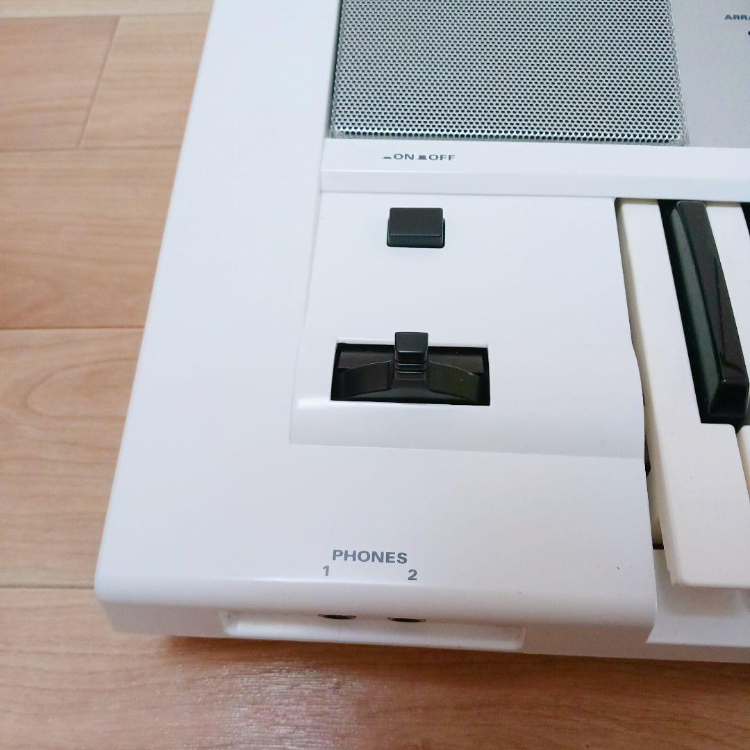 Roland E-09W シンセサイザー キーボード 61鍵 音源内蔵