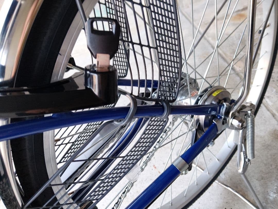 青 電動アシスト自転車 シティタイプ。大阪府阪南市引き取り条件