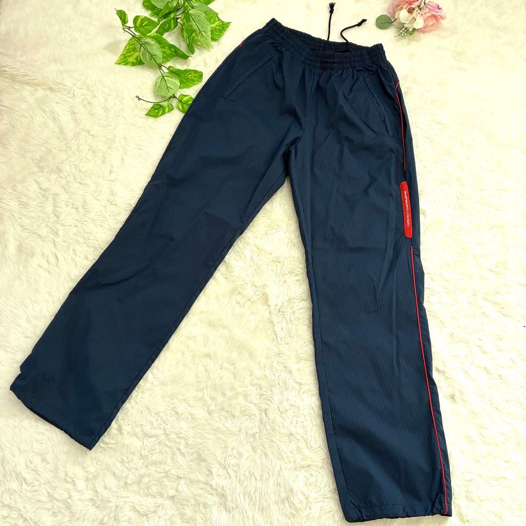 DESCENTE　デサント　ナイロン上下セット　ネイビー　Lサイズ