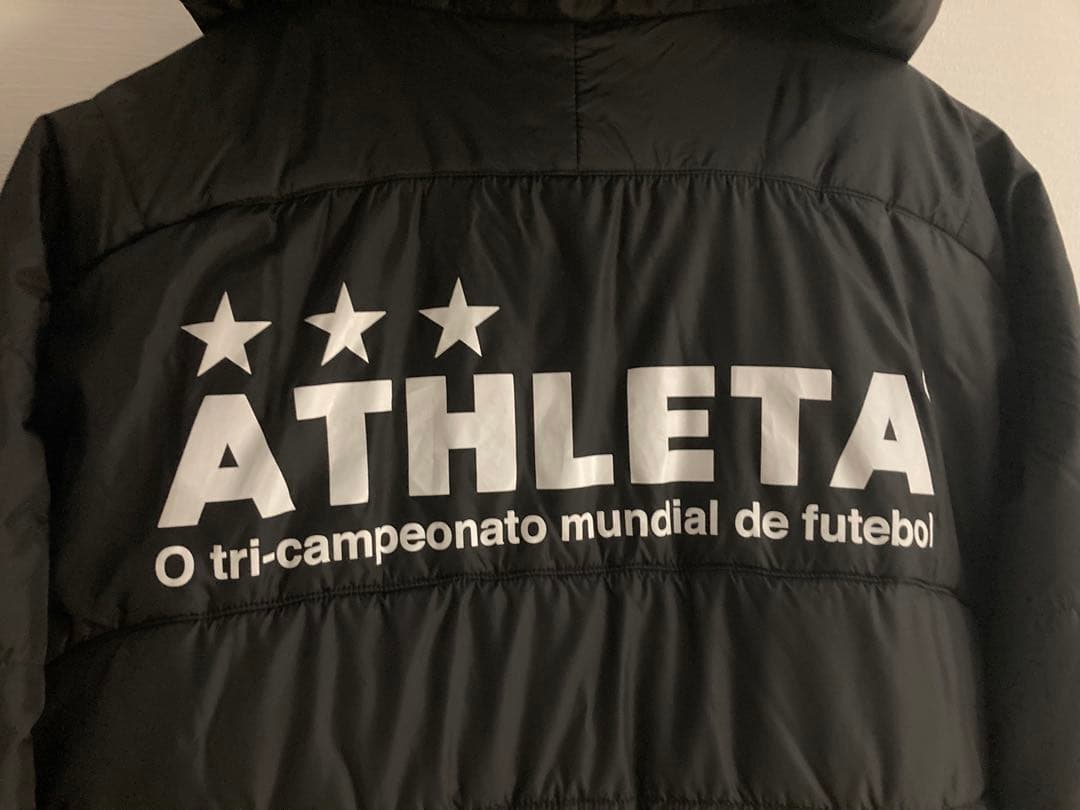 【美品】ATHLETAアスレタ　スポーツオーソリティ限定黒軽量ダウンハーフコート