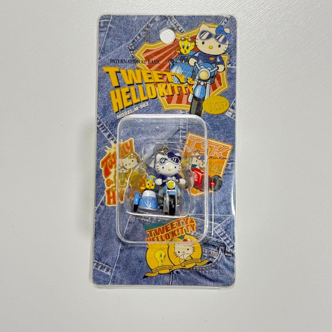 ハローキティ TWEETY HELLO KITTY チャーム コラボ マスコット