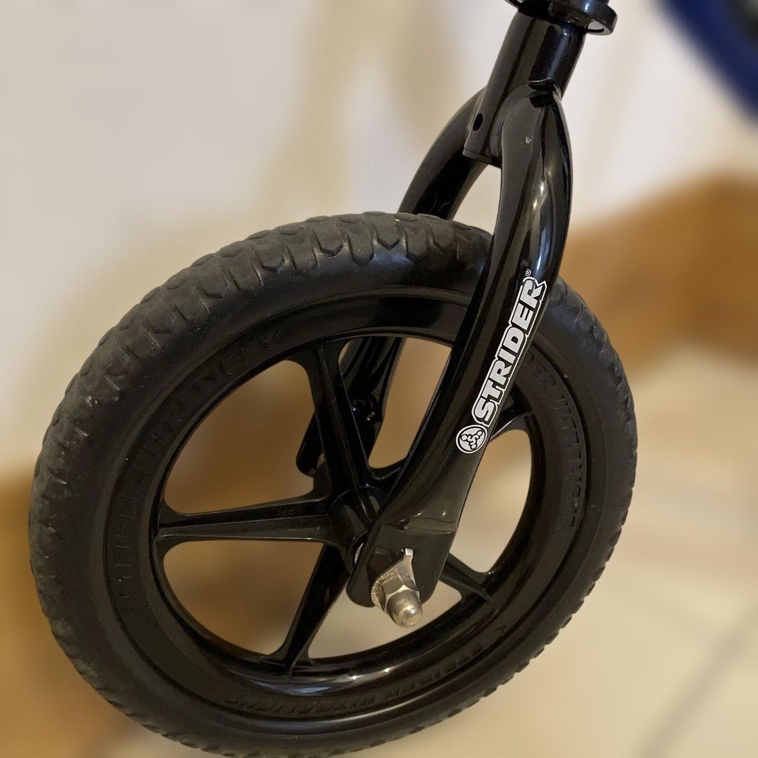 美品　STRIDER スポーツモデル 青