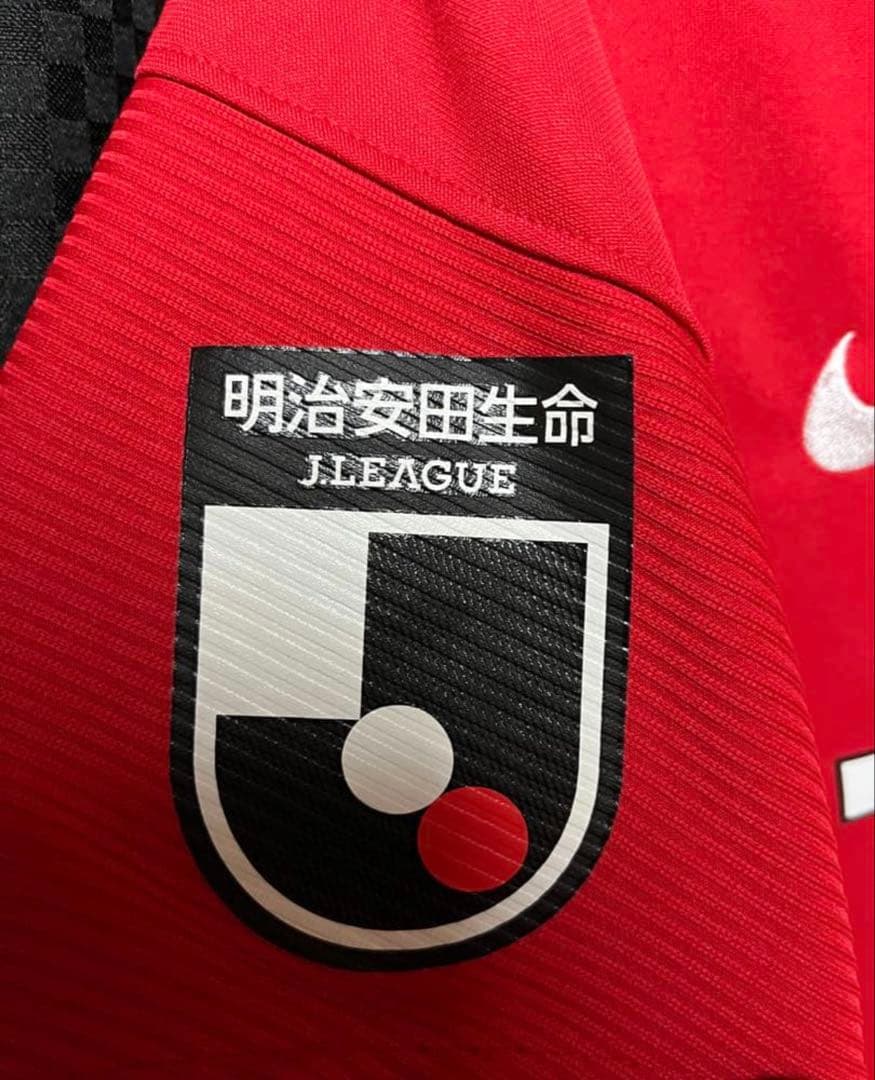 【値引き実施中】浦和レッズ　2022 オーセンティック モーベルグ　10番