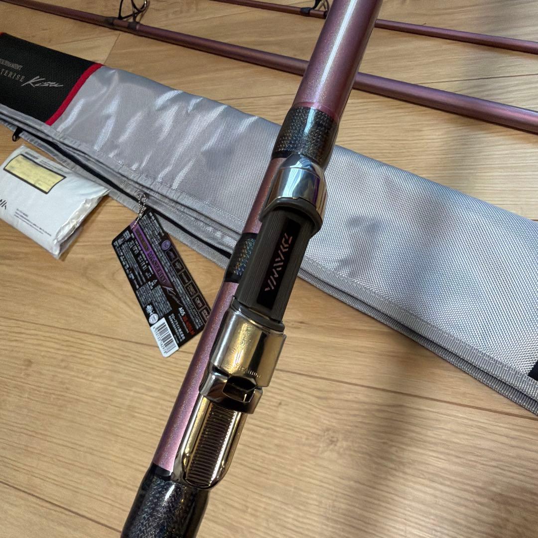 ダイワ　23トーナメントマスタライズキス AGS 30-405LM・W 美品